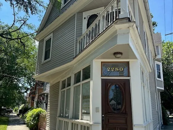 2280 W 10th St, Cleveland, OH 44113