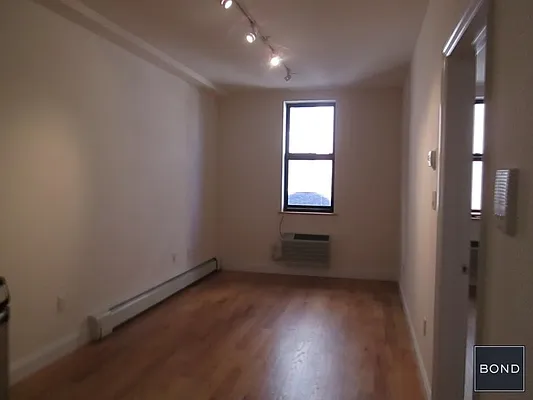 Rented by Bond New York | media 2