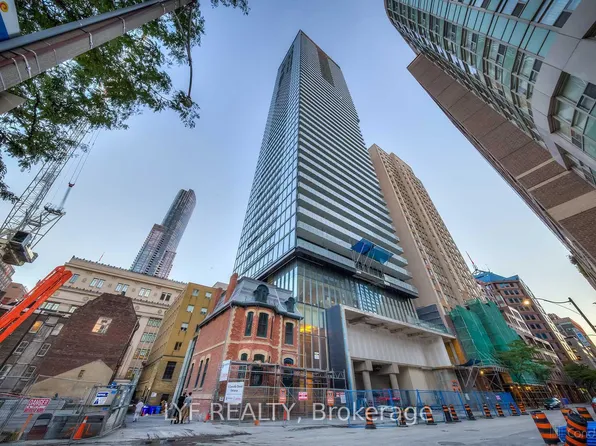 15 Grenville St, Toronto, ON