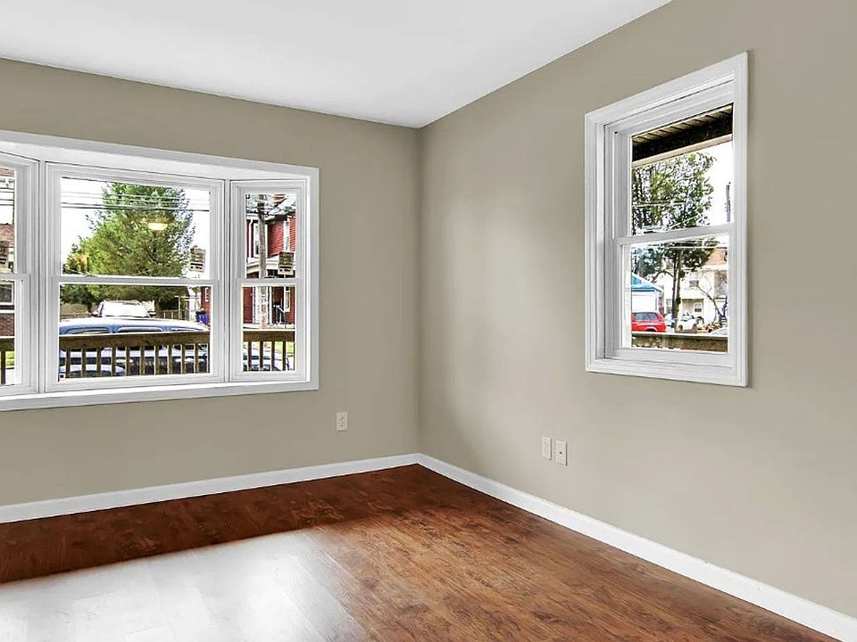 1st image of 5 E Beale Ave