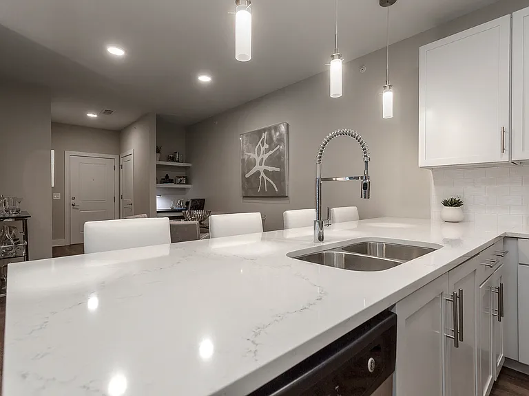 Annandale Apartment Homes — Photo 4