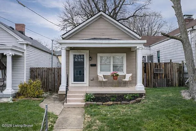 949 Samuel St photo 1