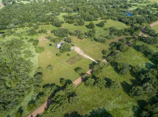 3230 N Old Smithville Rd, Muldoon, TX 78949