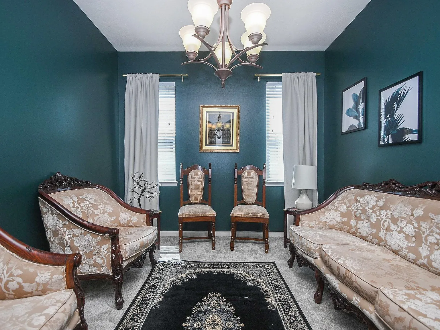 4 bed, 2.5 bath, 2354 sqft, $2,200 — Photo 3