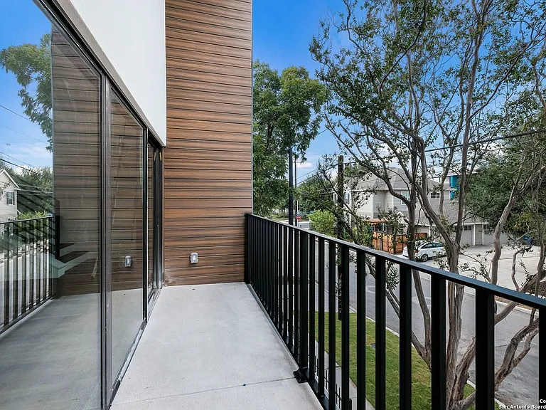 714 Atlanta Ave — Photo 10