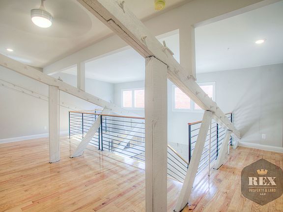 3rd image of 1240 Jones St #205