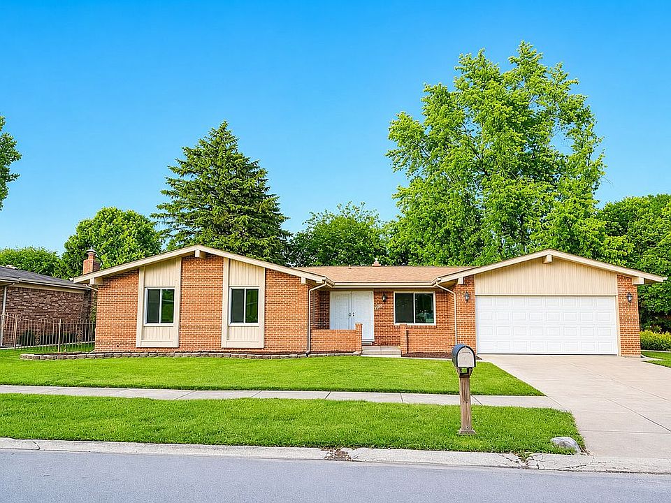 1st image of 39232 Donahue Dr