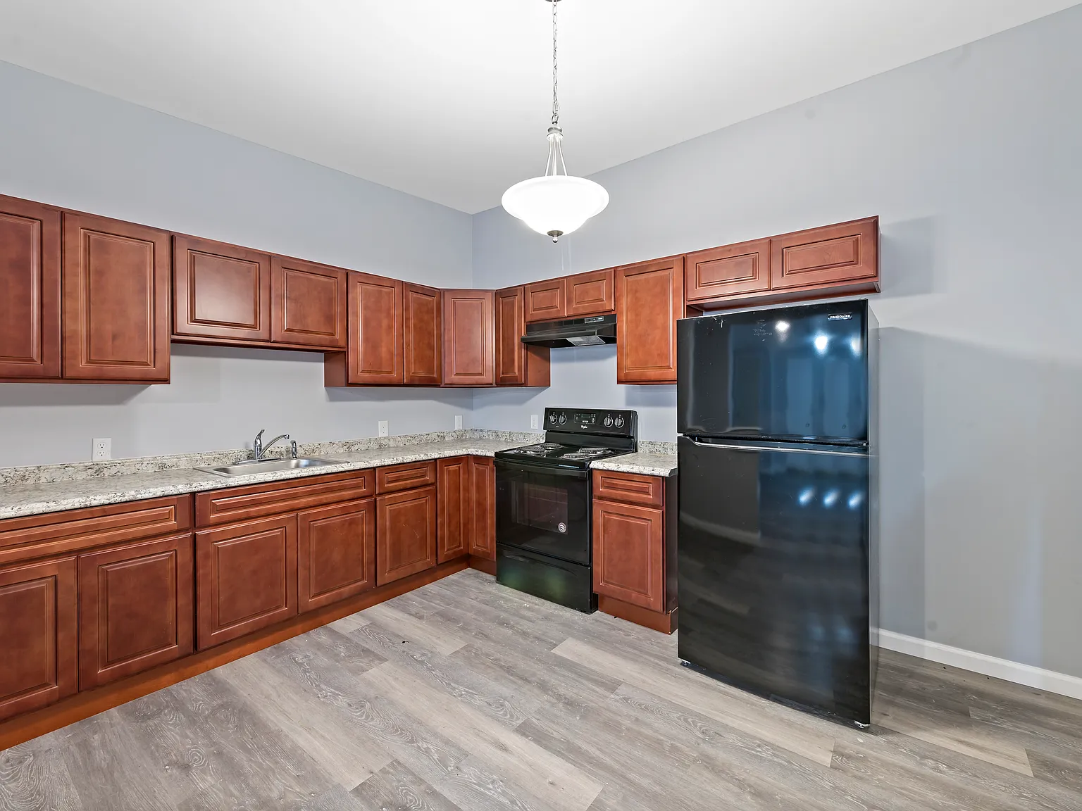 1112 Butler St — Photo 1