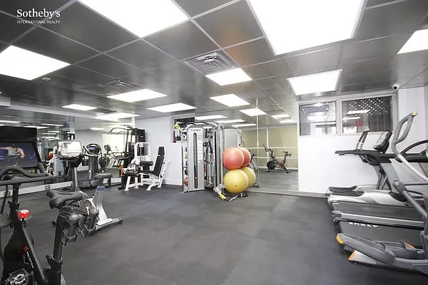 Rented by Sotheby's International Realty | media 30