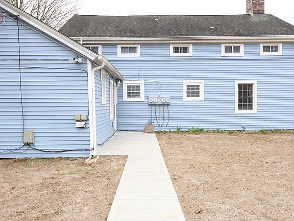 Picture of the walkway/patio