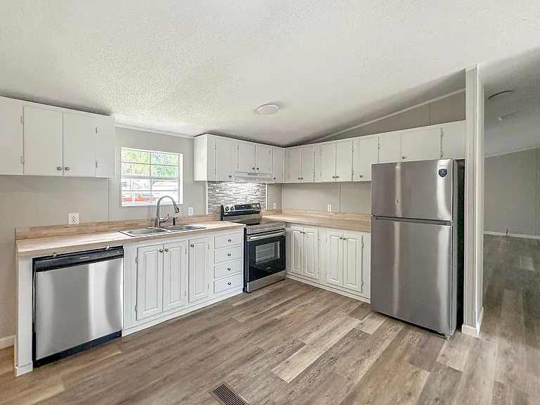 242 E Shellcracker Rd — Photo 5