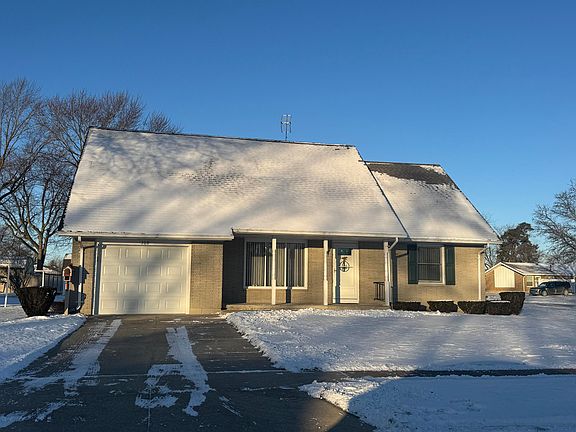 2nd image of 308 Dogwood Dr