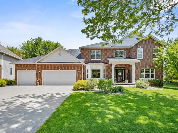 212 E Castlebury Ln, Appleton, WI 54913