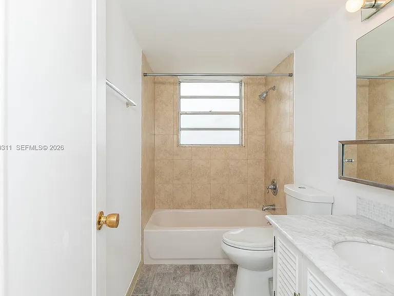 137 Golden Isles Dr #809 — Photo 17