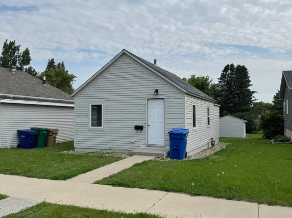 918 3rd Ave SE, Watertown, SD 57201