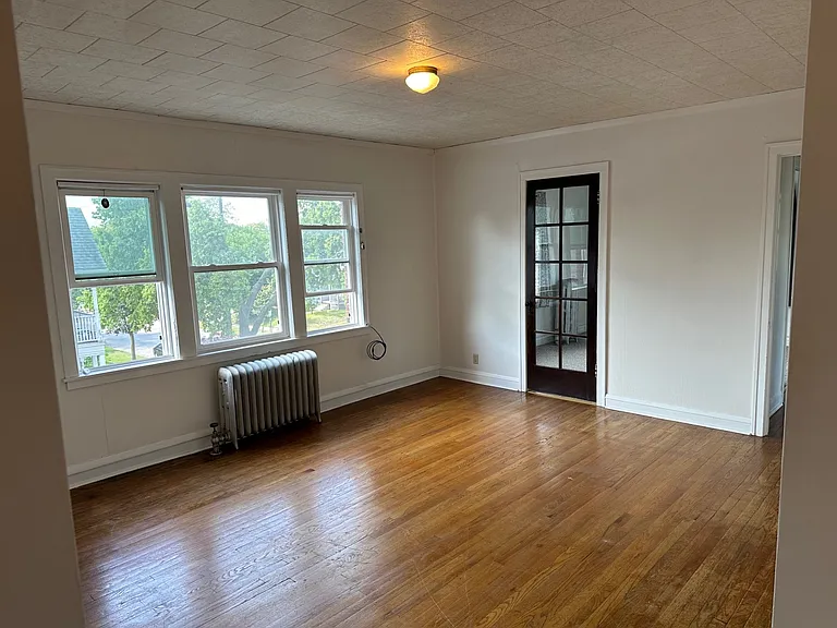 203 16th St S #301 — Photo 3