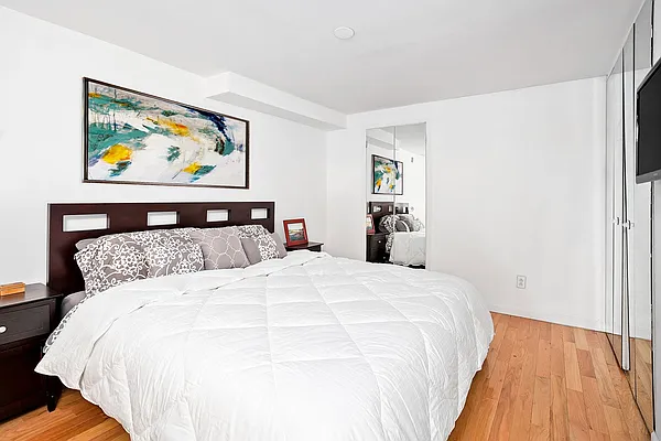 Sold by Compass | media 5