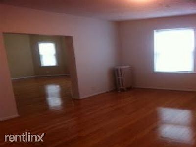 2nd image of 6919 S Crandon Ave