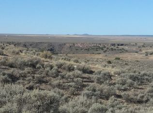 Tune Dr, Taos, NM 87571