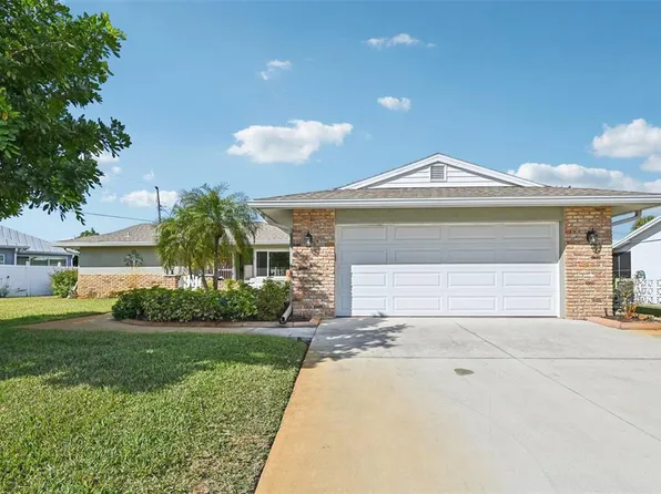 101 Algiers Dr, Venice, FL 34293