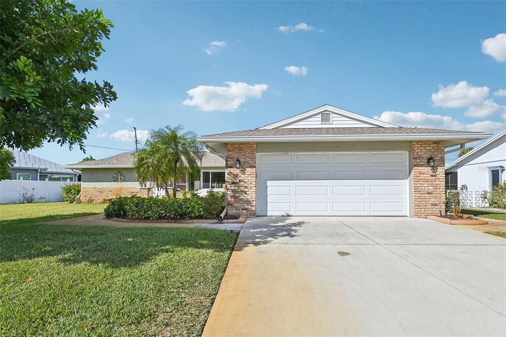 101 Algiers Dr, Venice, FL - View 2