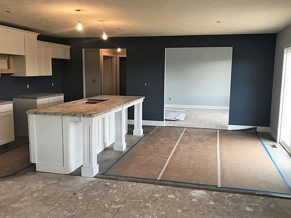 3rd image of 3582 Jamesfield Dr