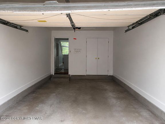 3rd image of 321 Inverness Dr