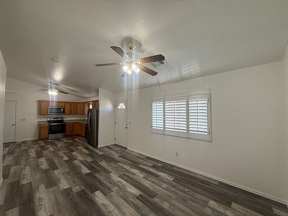 4th image of 1480 E College Dr