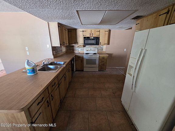5th image of 1364 Dill Ave