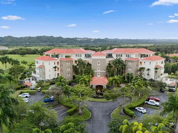 Cond Plantation Village St #3-303, Dorado, PR 00646