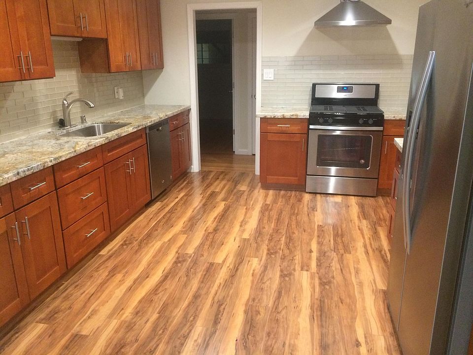 1st image of 729 Nutmeg Ave