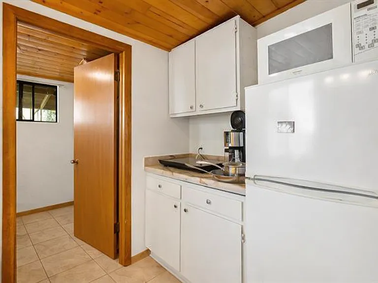 2846 Omaopio Rd #B — Photo 6