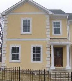 2nd image of 622 49th Pl NE