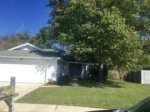 3rd image of 12777 Autumn Springs Dr N