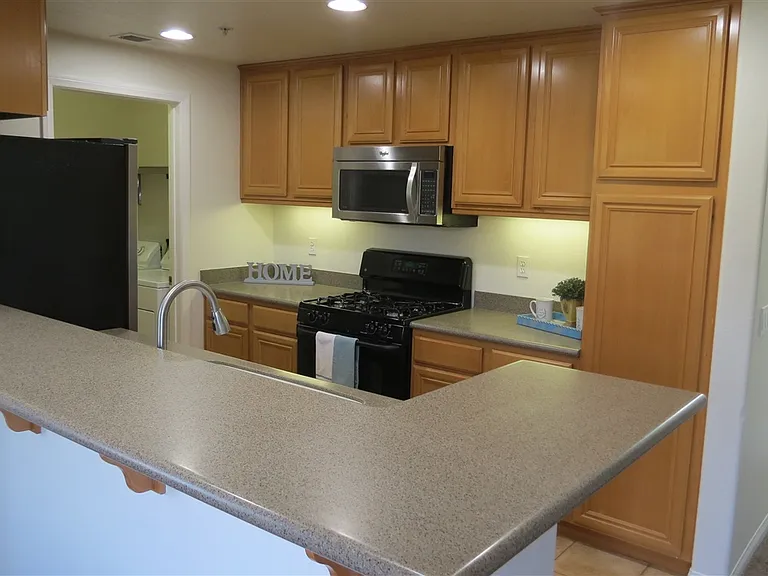 13045 Evening Creek Dr #43 — Photo 7