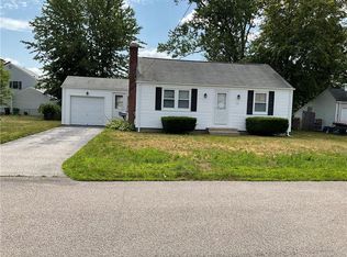 94 Alvin St, Warwick, RI 02886