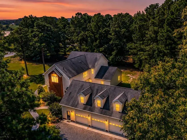 505 Kingscote Dr, Lottsburg, VA 22511