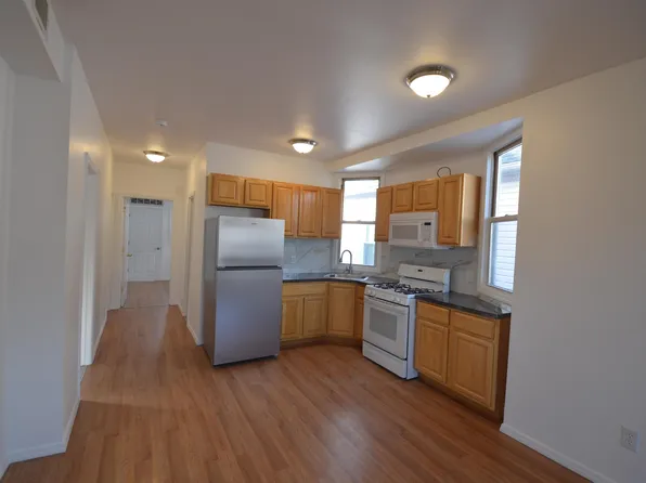 211 Duncan Avenue image 6 of 14