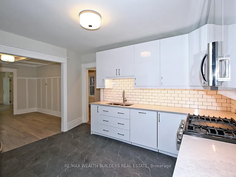 163 Parkside Dr #B — Photo 11