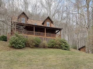 125 Sound Vista Ln, Maggie Valley, NC 28751