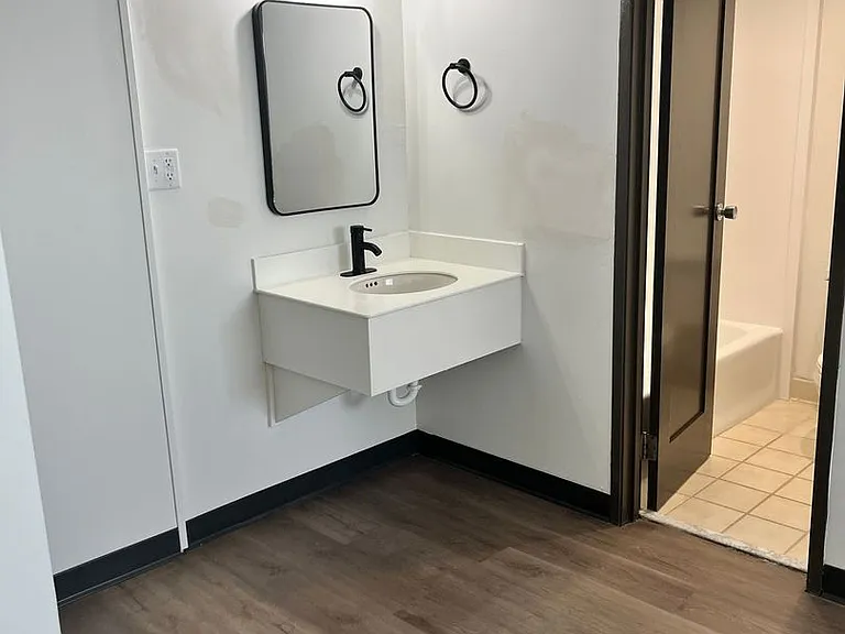 The McCoy at 8035 Apartments - Clive — Photo 49