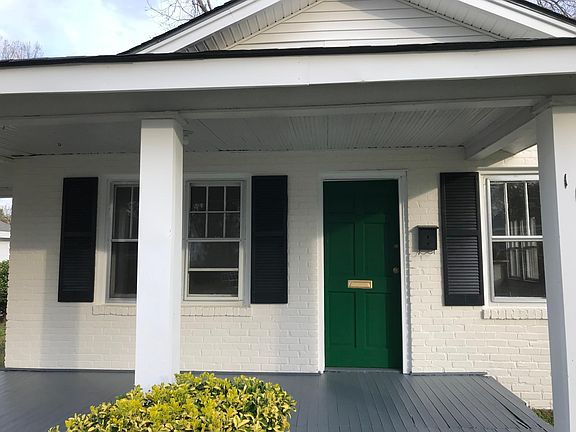 2nd image of 112 N Summit St