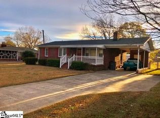 204 Rangeview Cir, Greenville, SC 29617