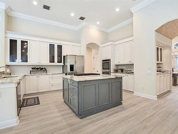 2nd image of 11950 Royce Waterford Cir