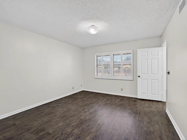 17137 Waterbend Dr #204 — Photo 29