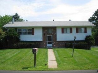 2 Standish Ave, Middletown, NY 10940