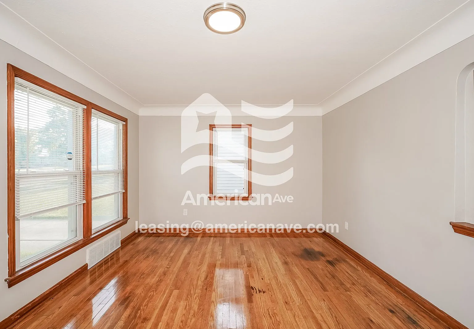 3 bed, 2.0 bath, 1378 sqft, $1,850 — Photo 3