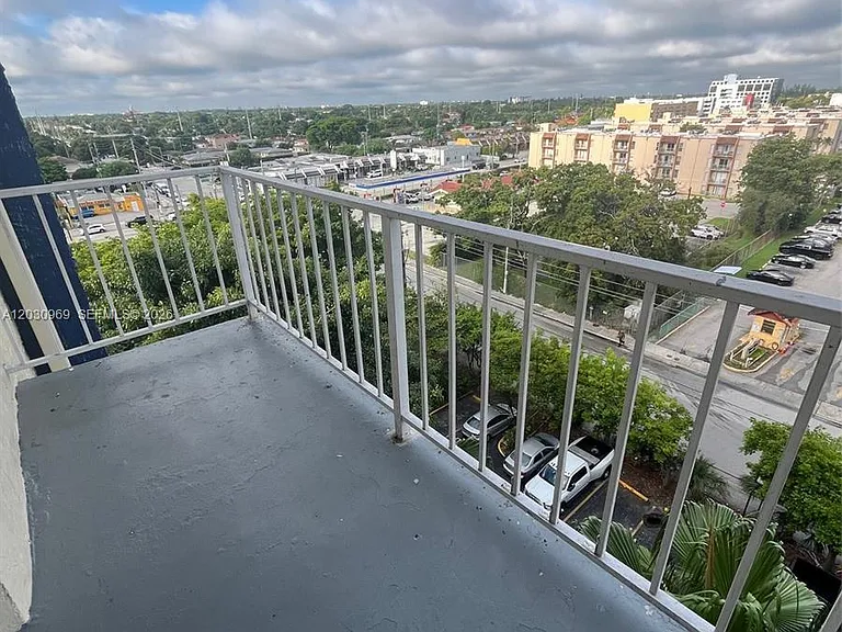 801 NW 47th Ave #820W — Photo 9