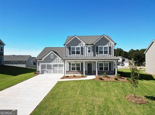 450 Banff Dr, Winder, GA 30680