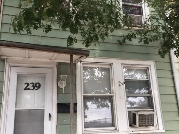 239 2nd St, Trenton, NJ 08611